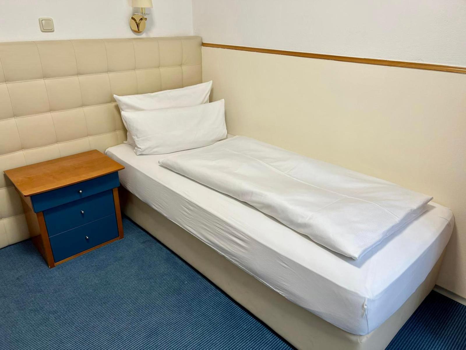 Hotel Am Bayrischen Platz ライプツィヒ エクステリア 写真
