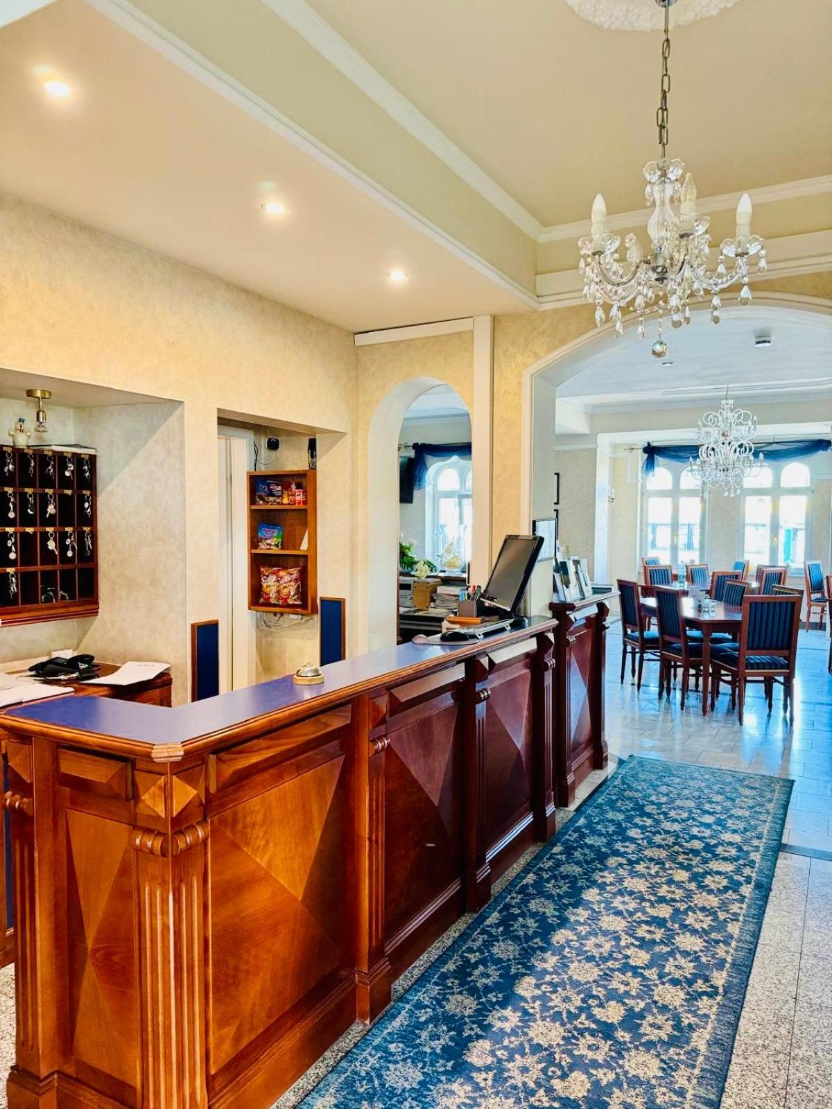 Hotel Am Bayrischen Platz ライプツィヒ エクステリア 写真