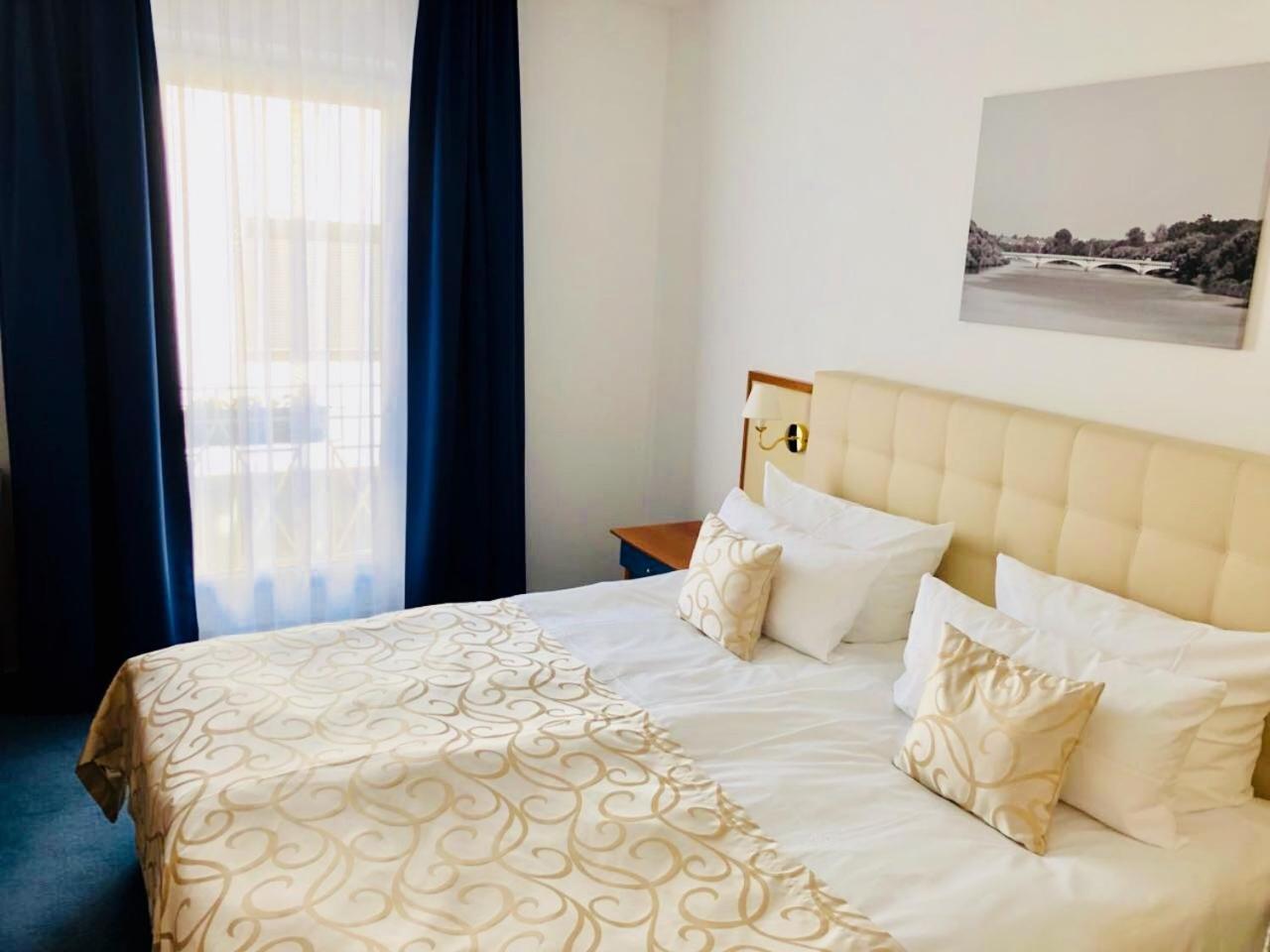 Hotel Am Bayrischen Platz ライプツィヒ エクステリア 写真